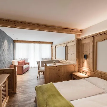 Hotell Paradies Pure Mountain 4*