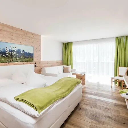 Hotell Paradies Pure Mountain